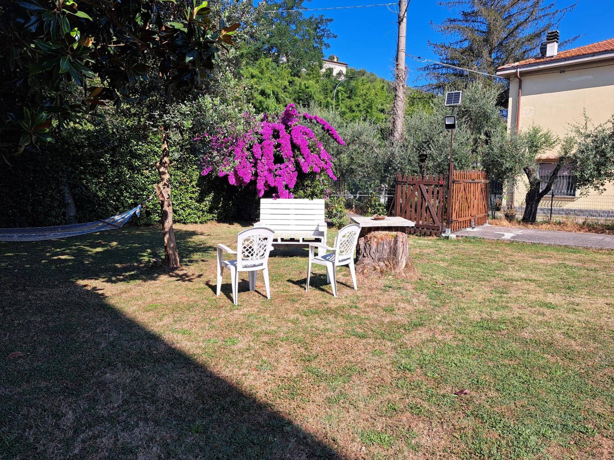 Casa Vacanze “Bouganville” loc Avane Pisa Vecchiano Exterior foto